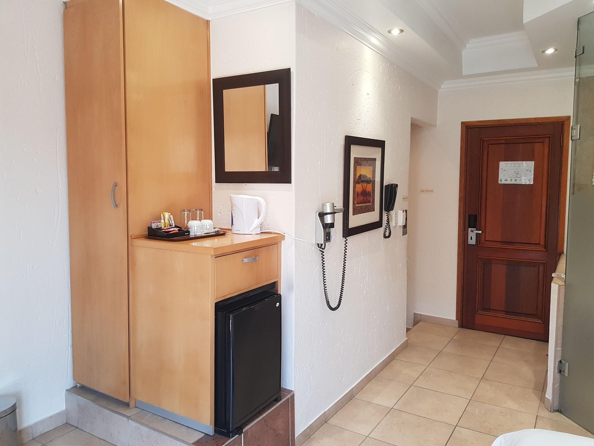 Europrime Hotel Боксбург Екстериор снимка